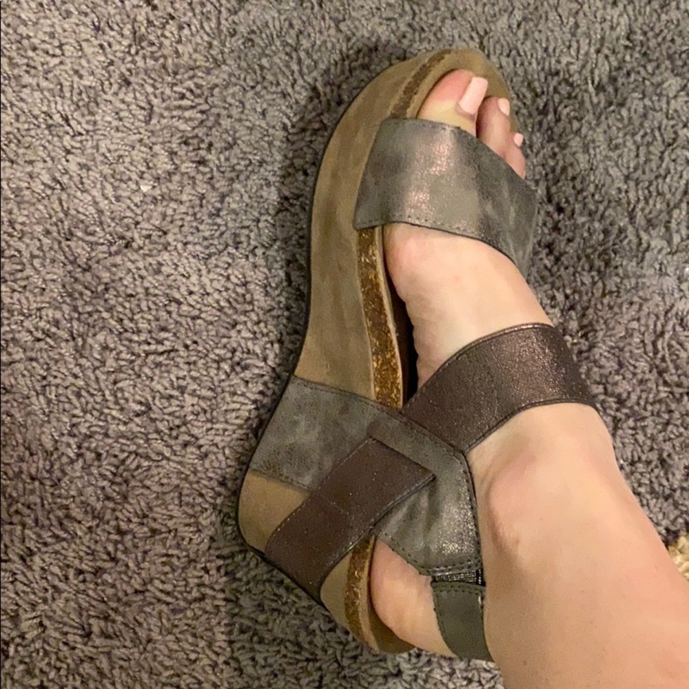 Wedges - Picture 3 of 3